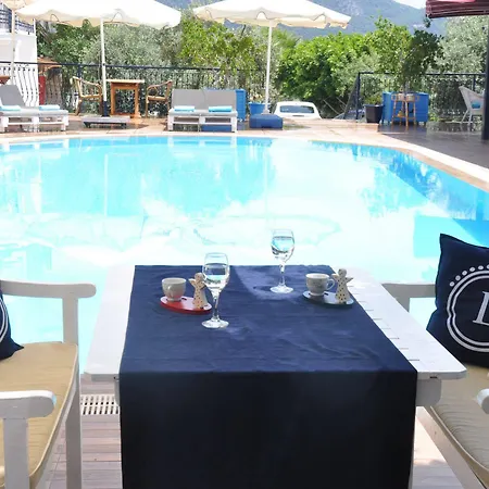 Lacivert Boutique Selimiye (Aegean)